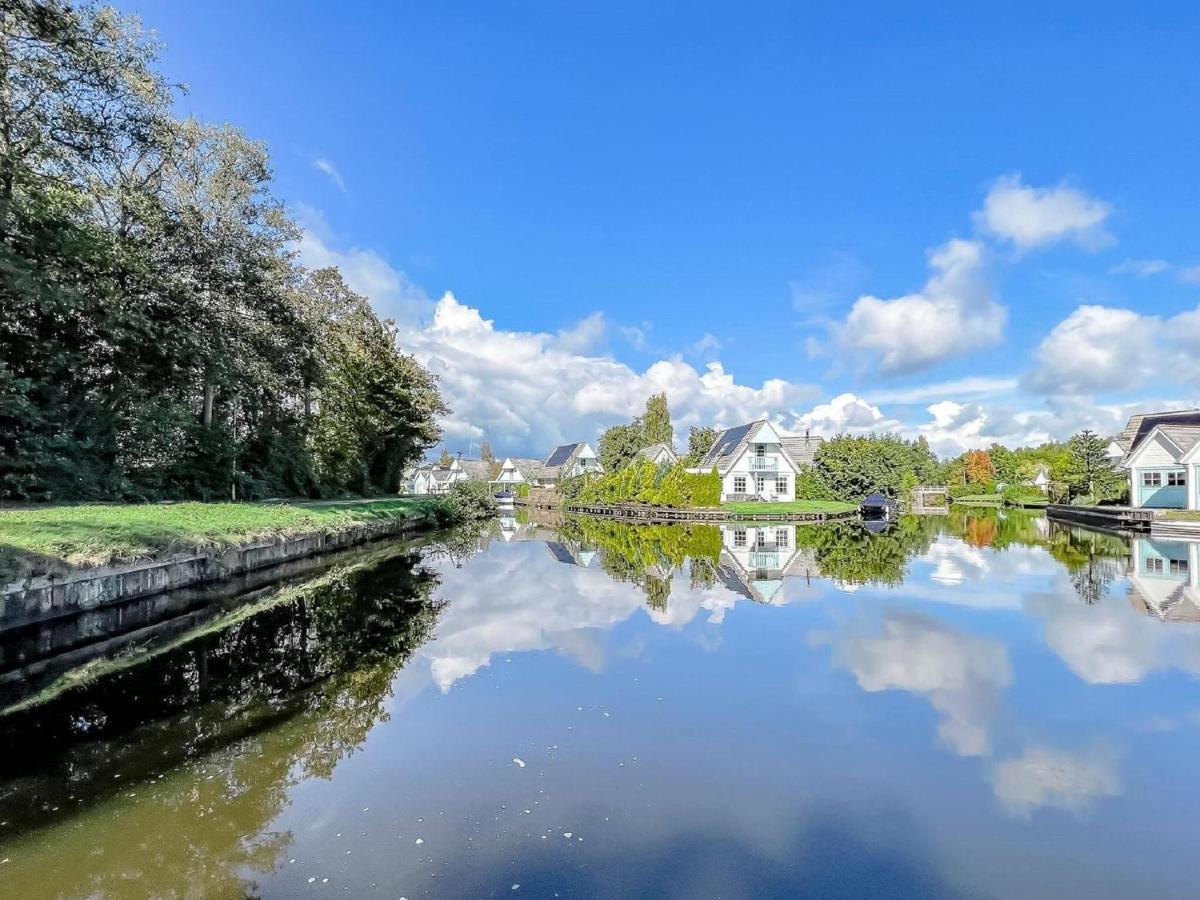 Beautiful Holiday Home With Private Terrace Kropswolde Luaran gambar